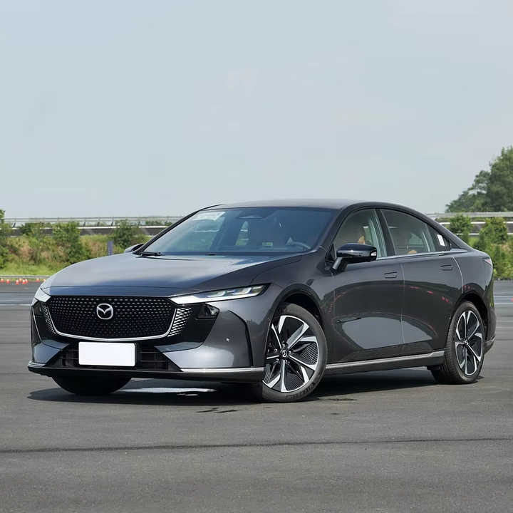 Berline électrique MAZDA EZ6