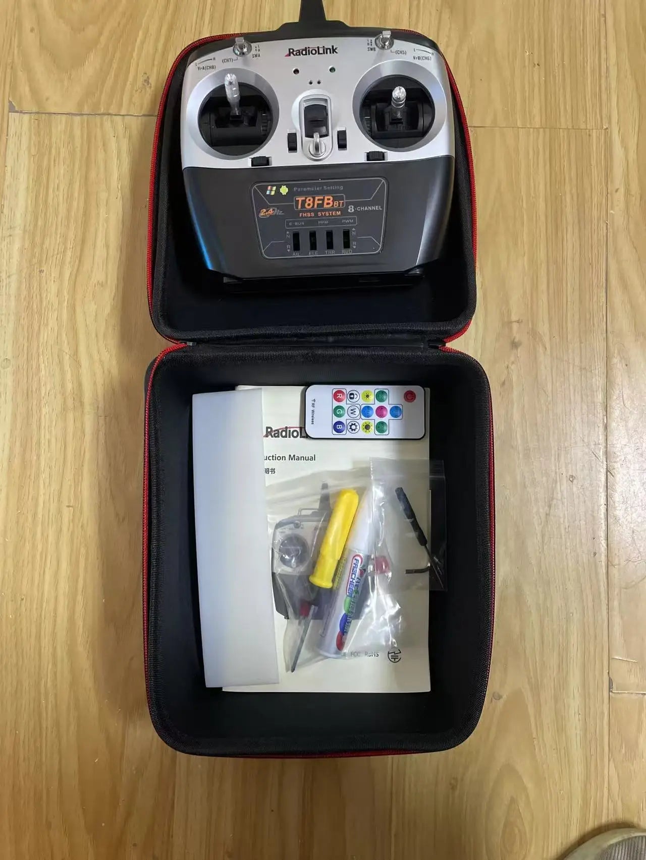 Robot Photobooth Humanoïde 32 pouces avec Écran Tactile et Imprimante