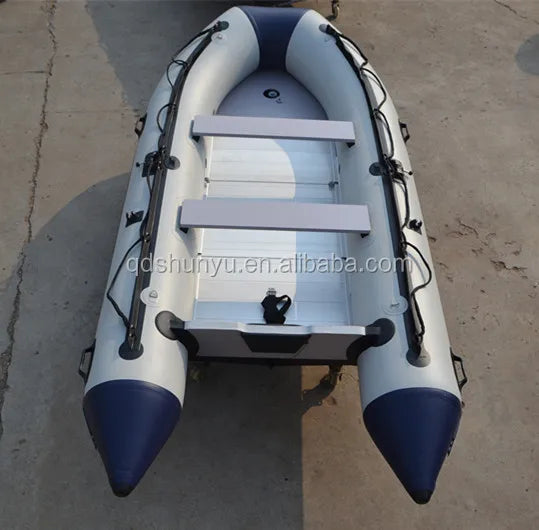 Bateau gonflable CE 320 avec moteur électrique et plancher aluminium