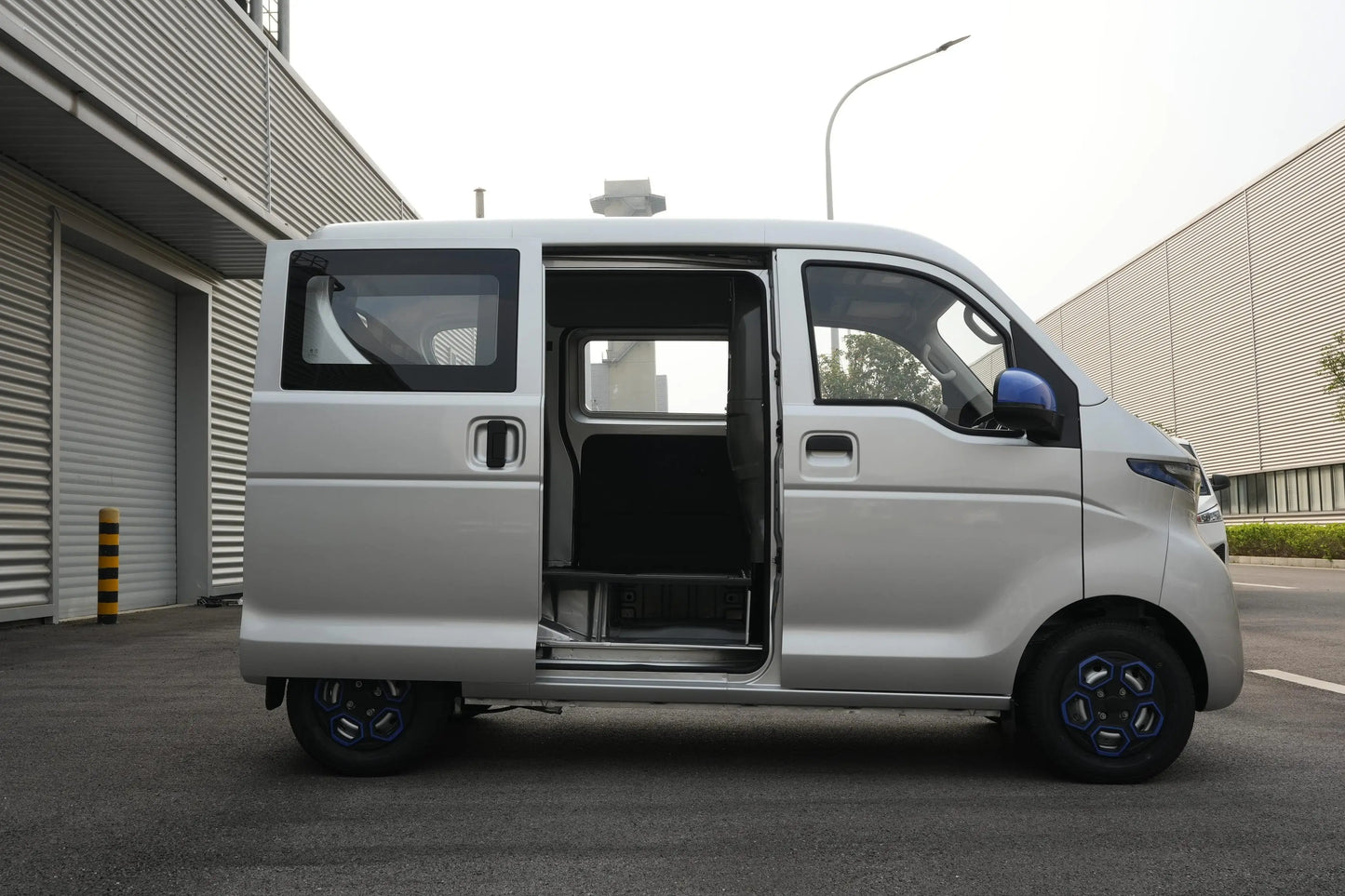 Mini Van Électrique Wuling 2025 Deux Sièges Haute Capacité