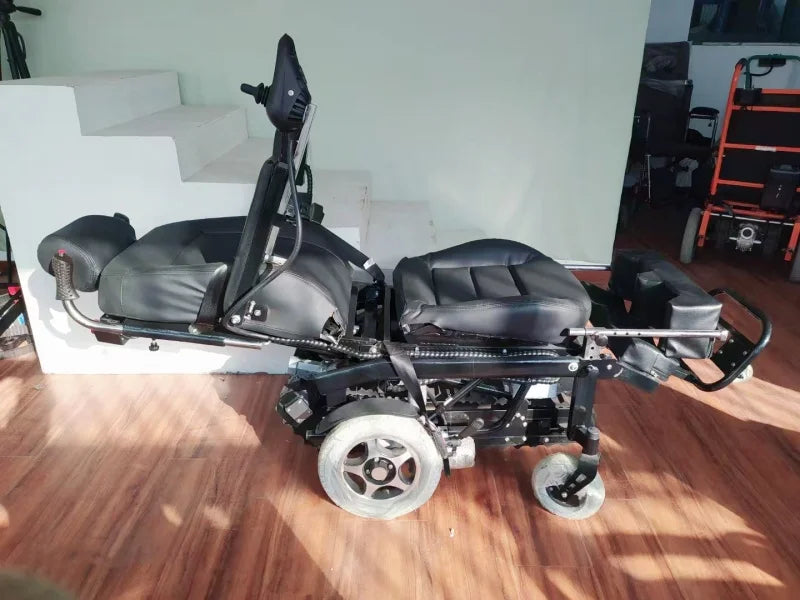Fauteuil roulant électrique debout ENOO CS‑QT – Montée d'escaliers, joystick, usage médical