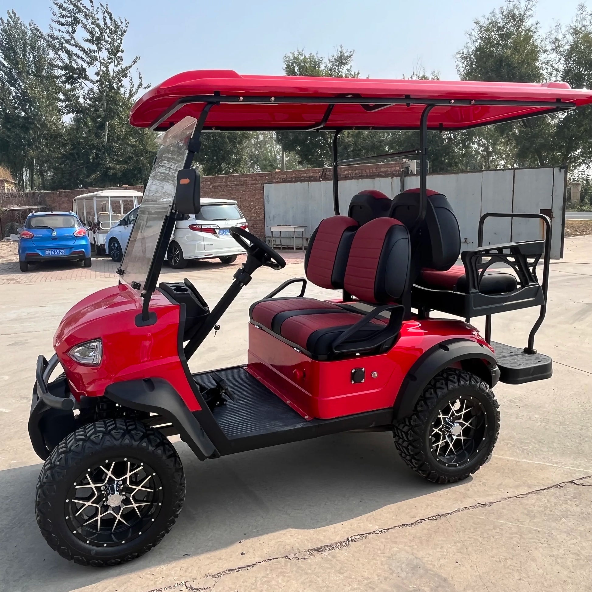 Voiturette de Golf Électrique 4 Places HT550 – Mobilité Verte