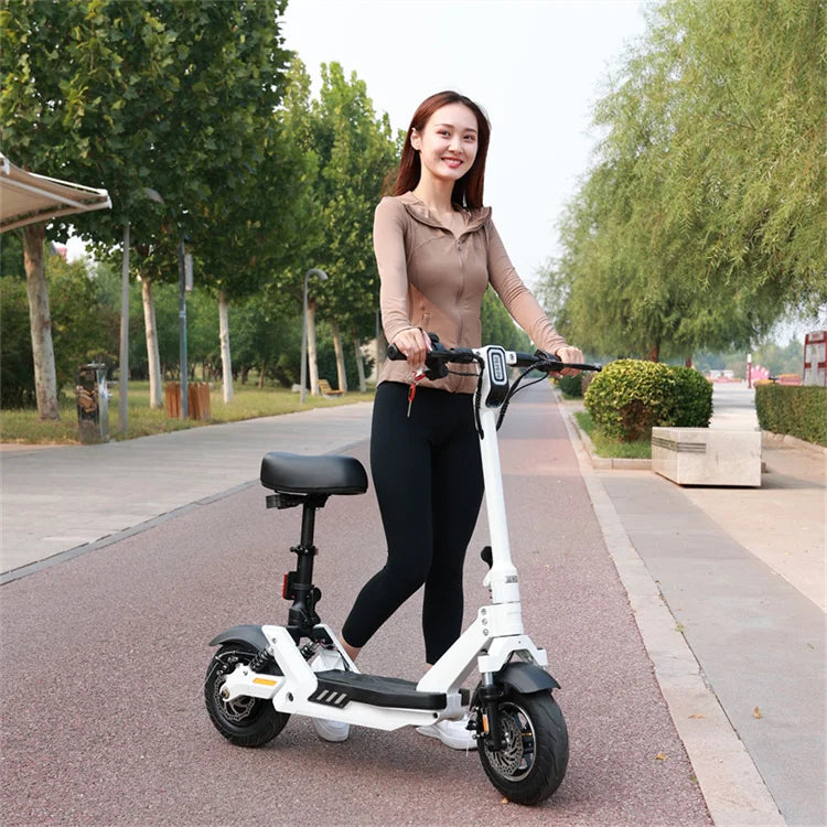 Hoverboard électrique 10 pouces auto-équilibrant – Vitesse 25 km/h, LED, pliable