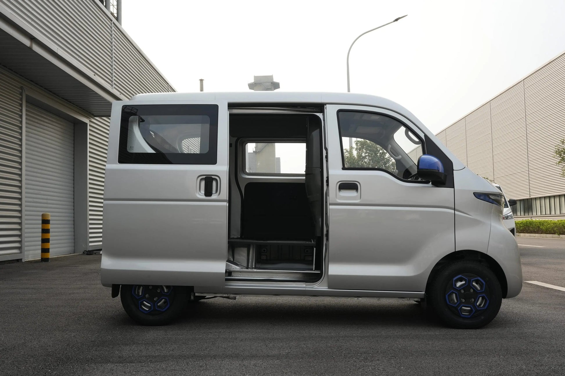 Mini Van Électrique Wuling 2025 Deux Sièges Haute Capacité