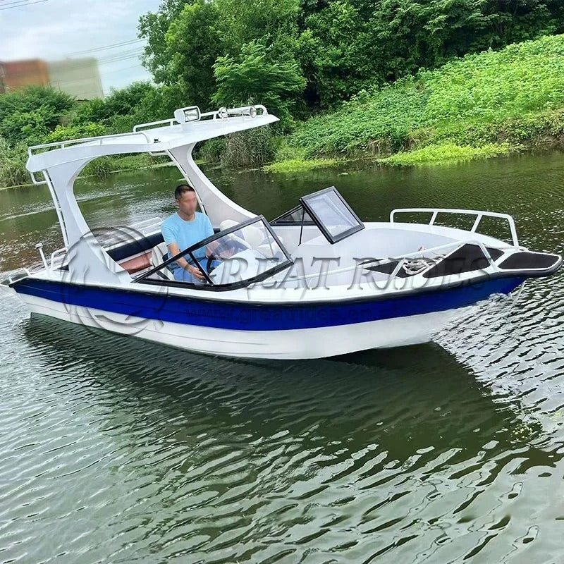 Bateau de loisir électrique 5,8 m silencieux, idéal pêche et famille